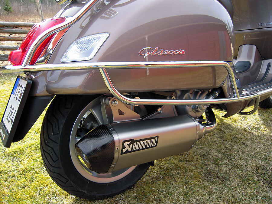 Performance kit Vespa GTS 300 Akrapovic