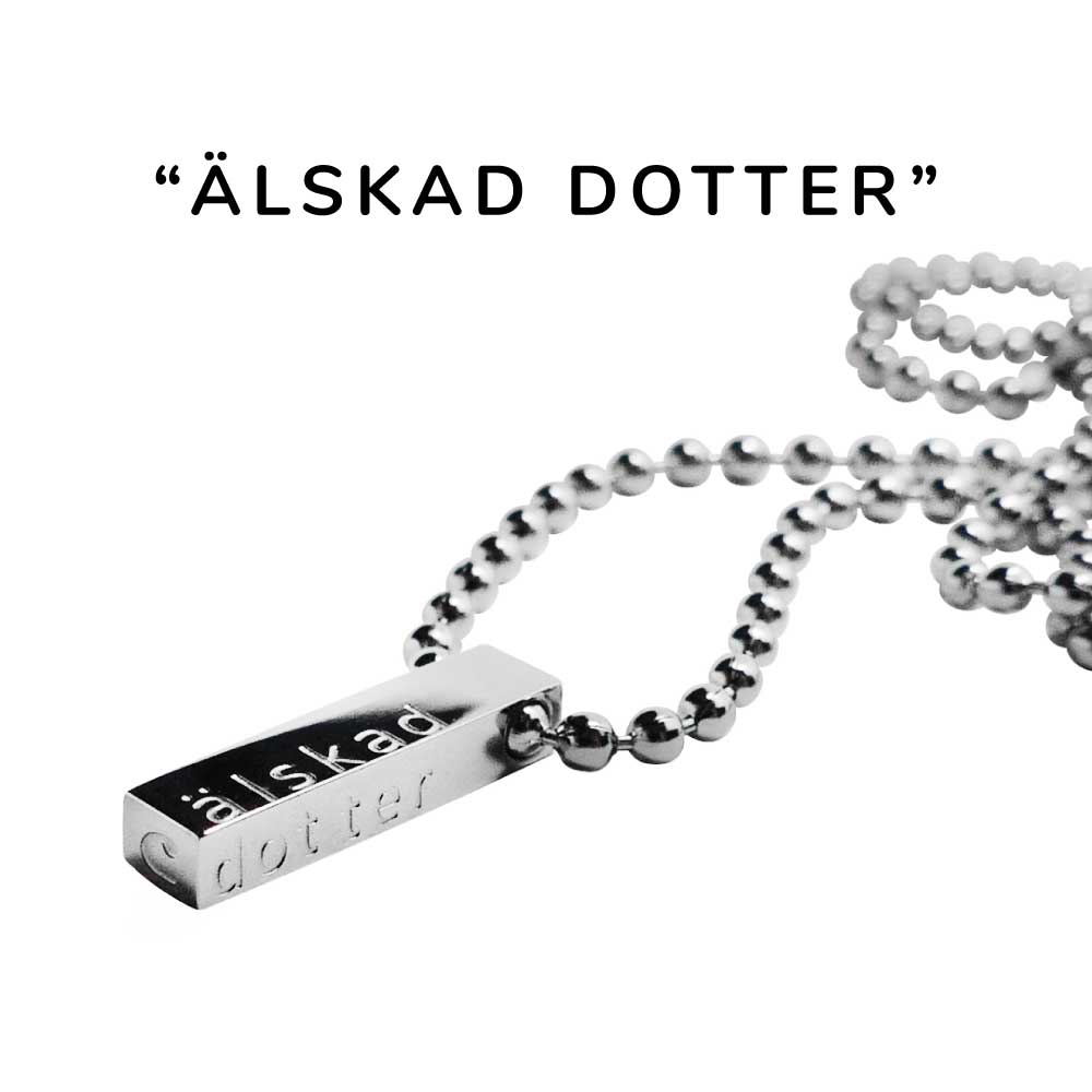 C Stockholm smycken Stilrent halsband m text Älskad Son C Stockholm smycken Stilrent halsband m text Älskad Son