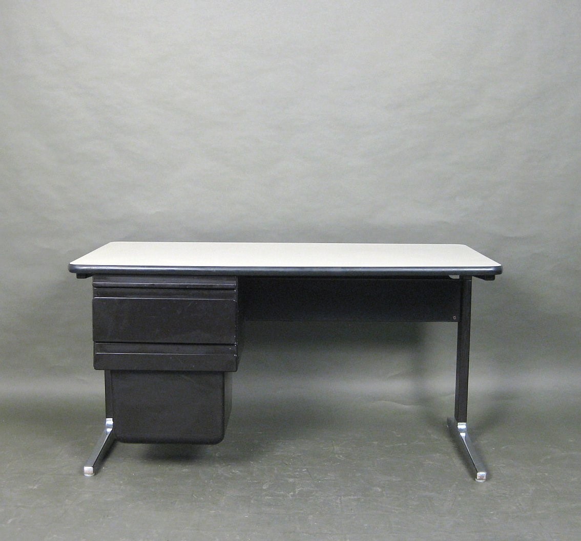 Vintage Working Desk Herman Miller Action Office 1220 George