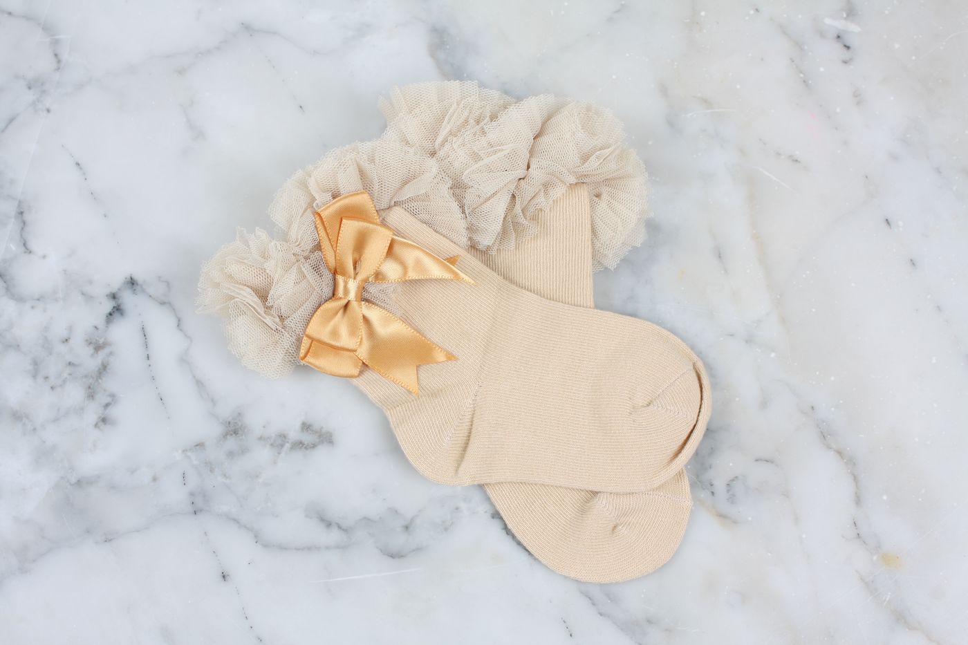 Strumpor med spetsvolang ivory baby och barn kort Strumpor med spetsvolang ivory baby och barn kort
